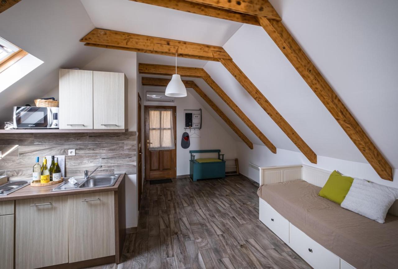 Tagyon Birtok Mandula Apartmanhaz Ngoại thất bức ảnh