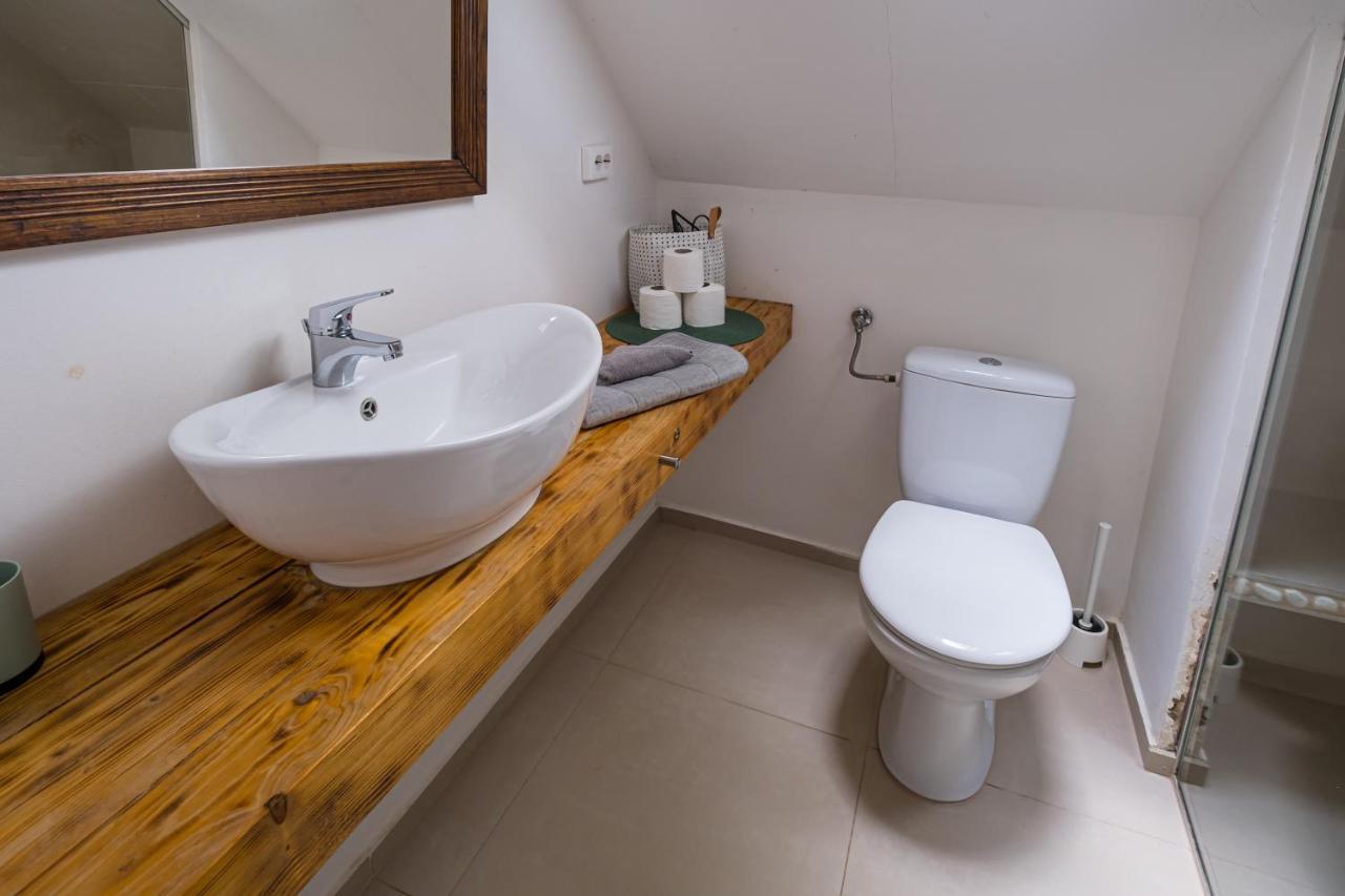 Tagyon Birtok Mandula Apartmanhaz Ngoại thất bức ảnh